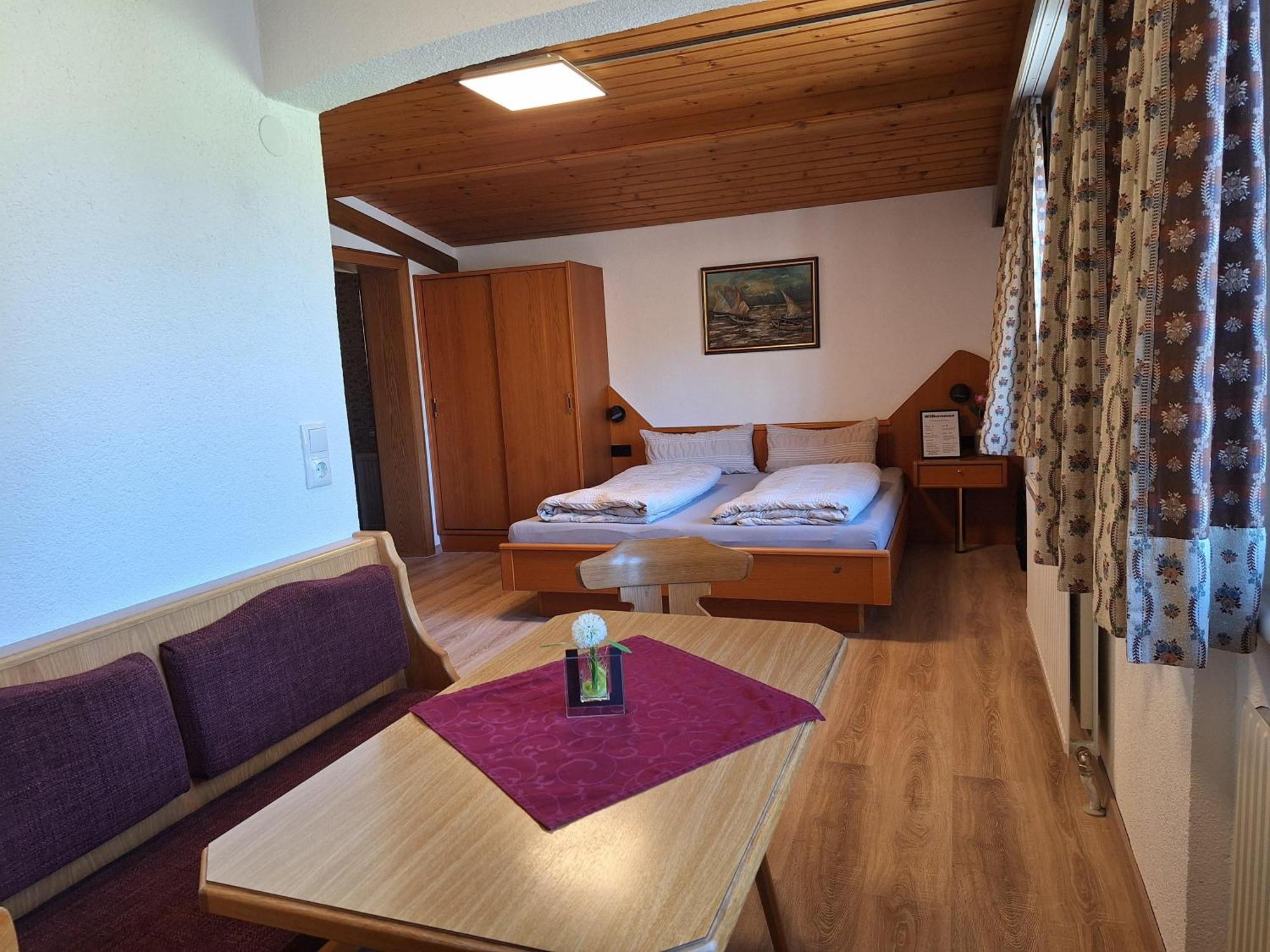 Haus Sprenger Apartment Haeselgehr Bagian luar foto